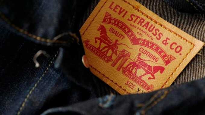 : Levis    