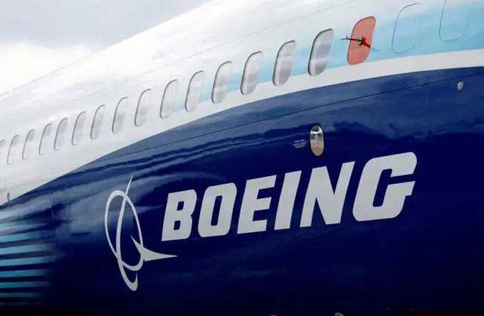        Boeing  Airbus