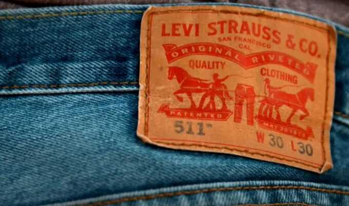       Levis